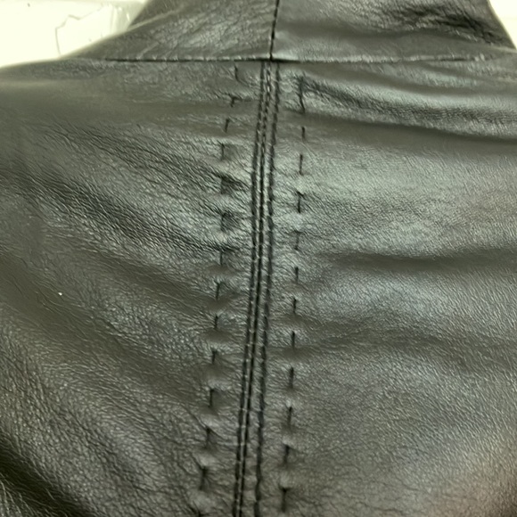 Jones New York genuine leather women’s jacket size L - Picture 7 of 9